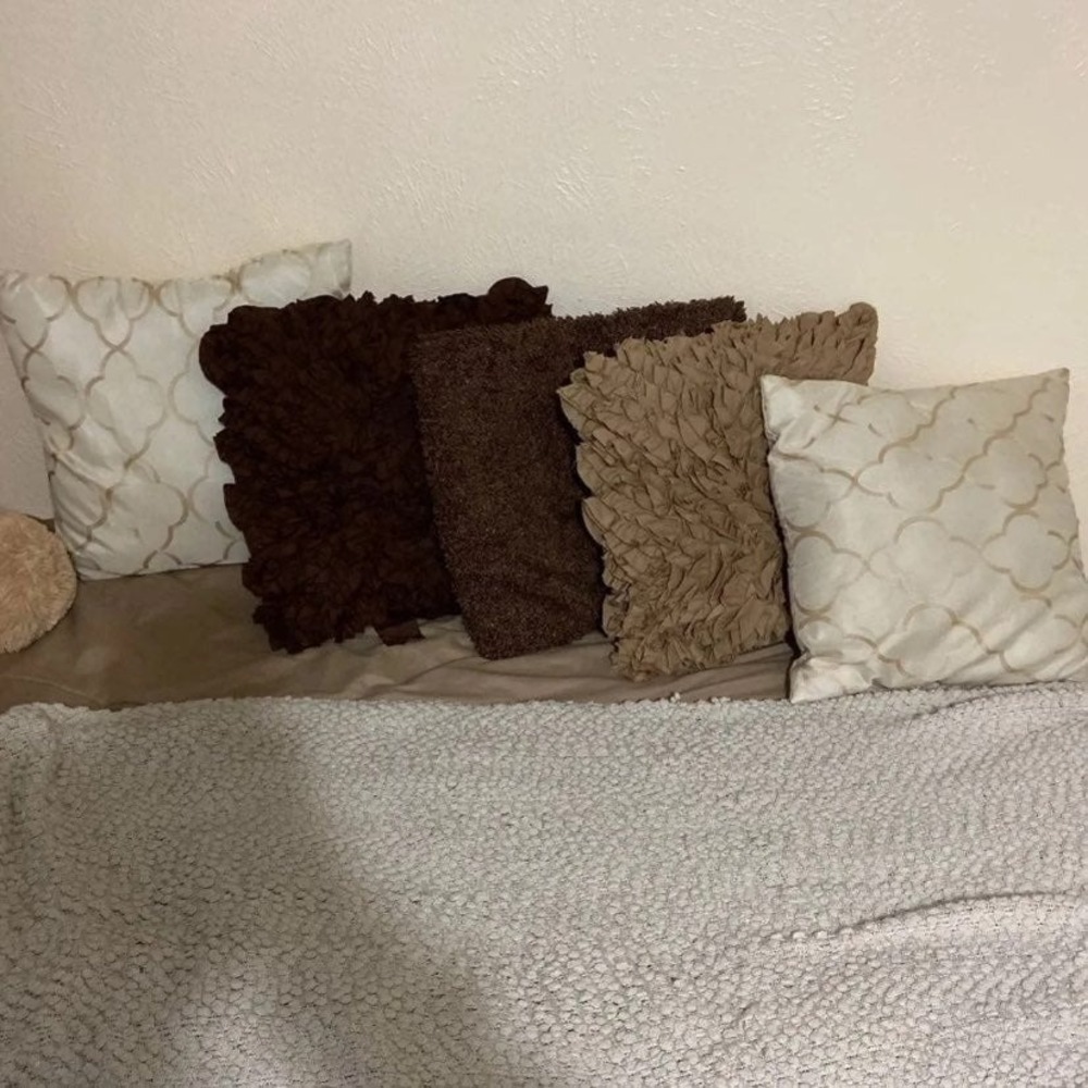Decorative Throw Pillow Set 5 Piece Neutral Cream Brown Trellis Ruffle Texture